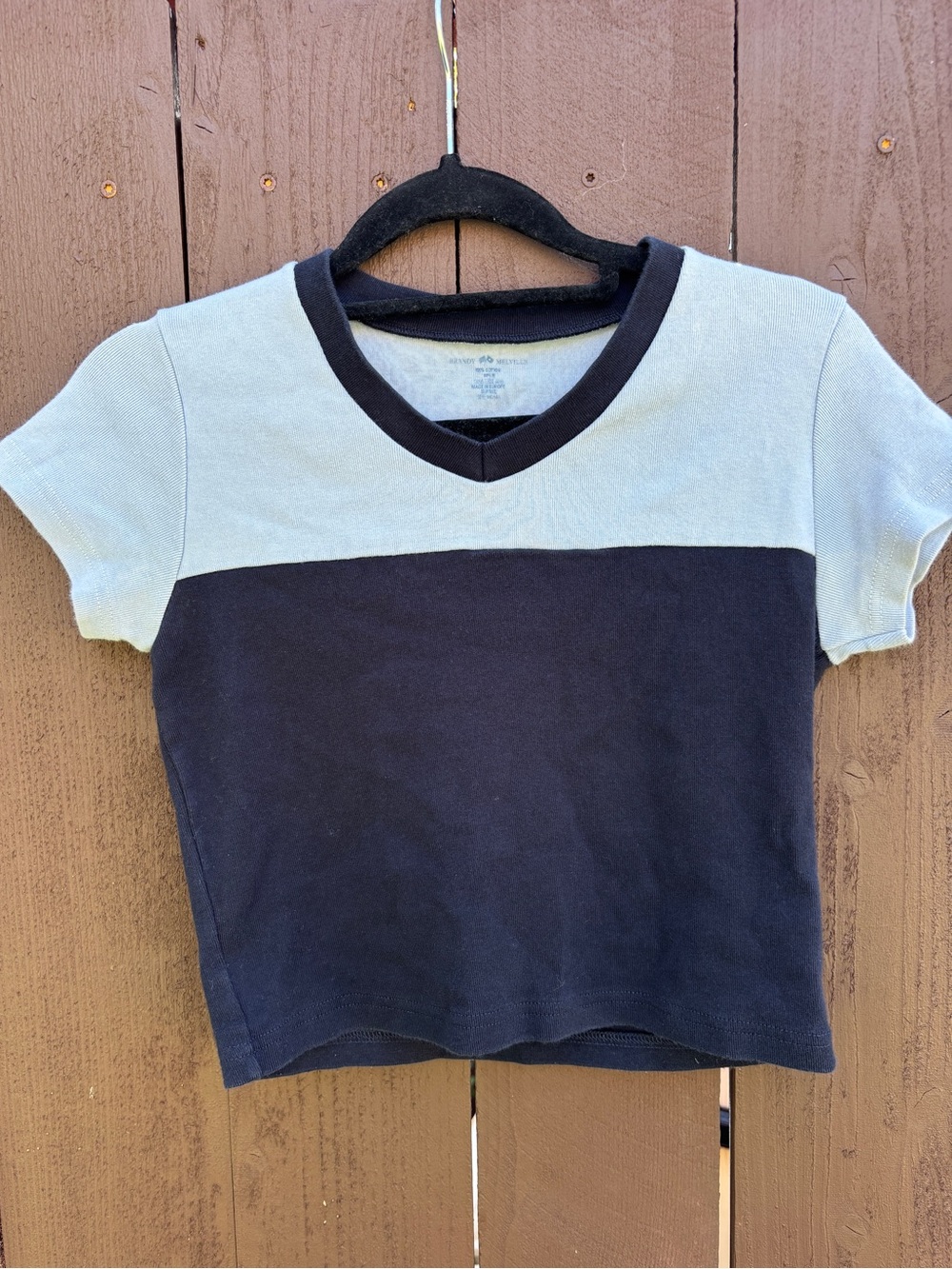 Brandy Melville cropped shirt